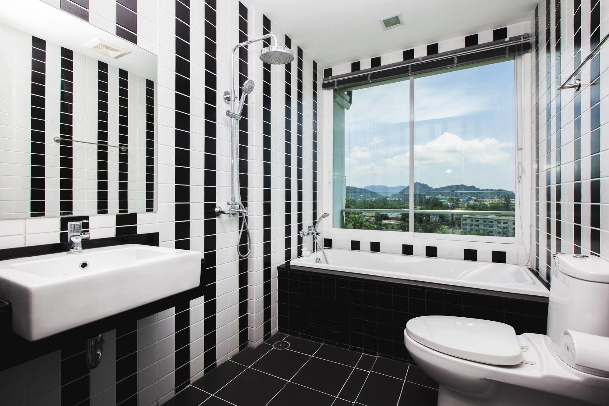 The Wide Condotel - Phuket Extérieur photo