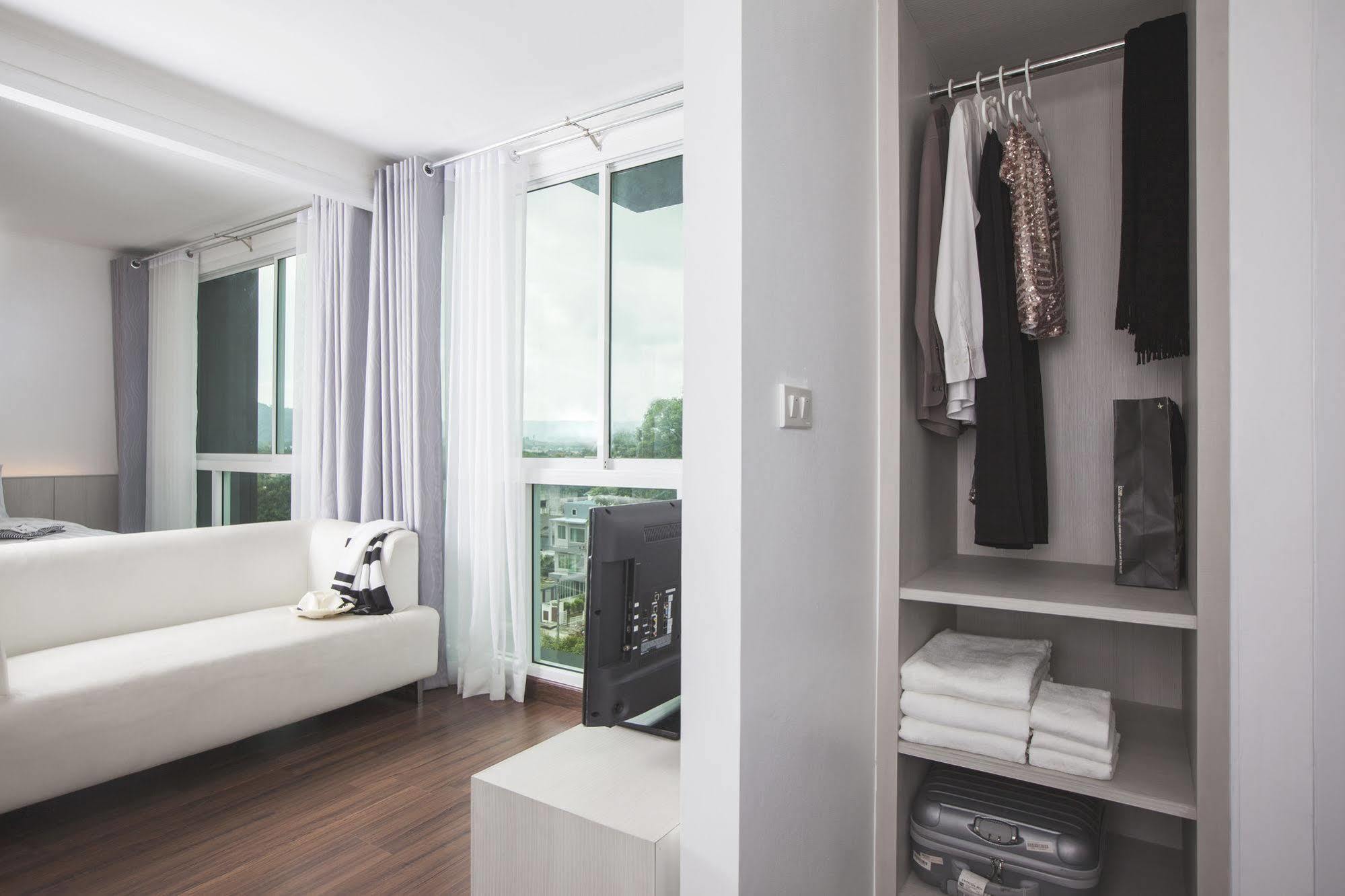 The Wide Condotel - Phuket Extérieur photo