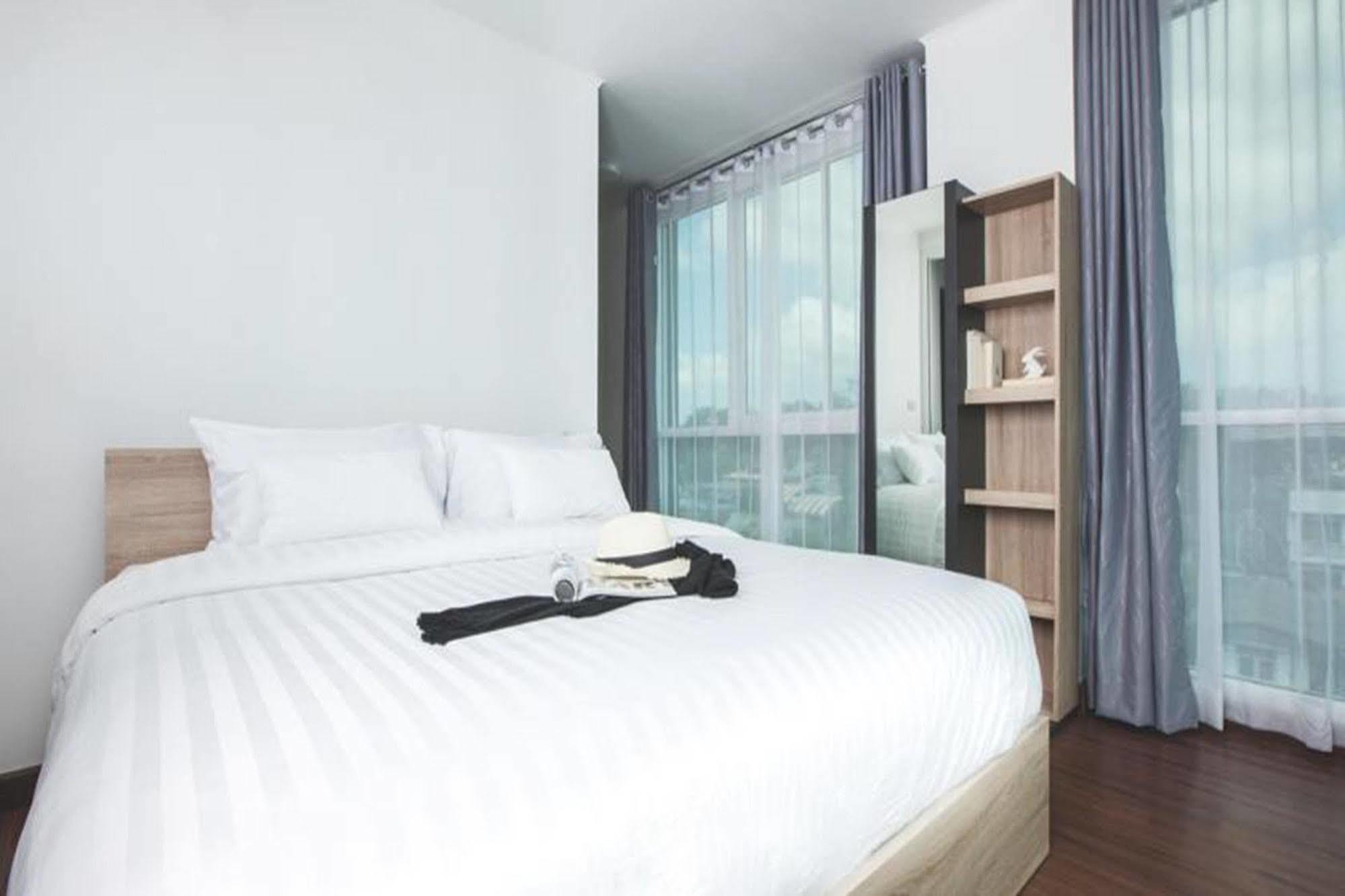 The Wide Condotel - Phuket Extérieur photo